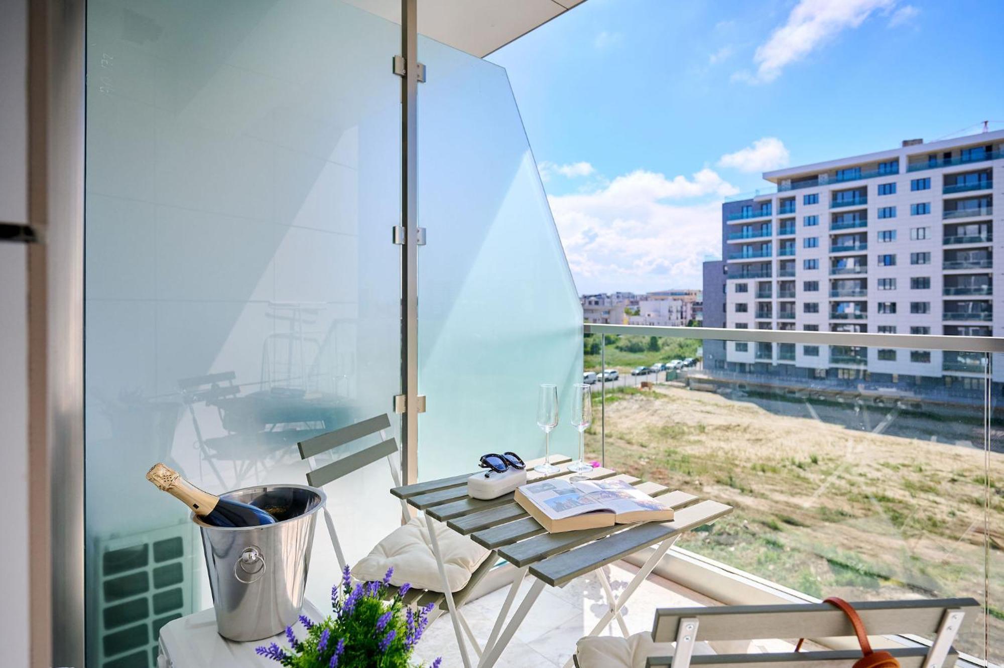 Soleil Anne Studio In Infinity Beach Resort - Parking 马马亚 外观 照片